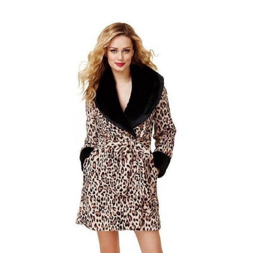 Betsey Johnson Fur Robe size S